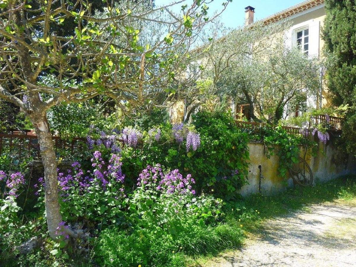 Bed and Breakfast Le Fer En Ceze Sabran Exterior foto
